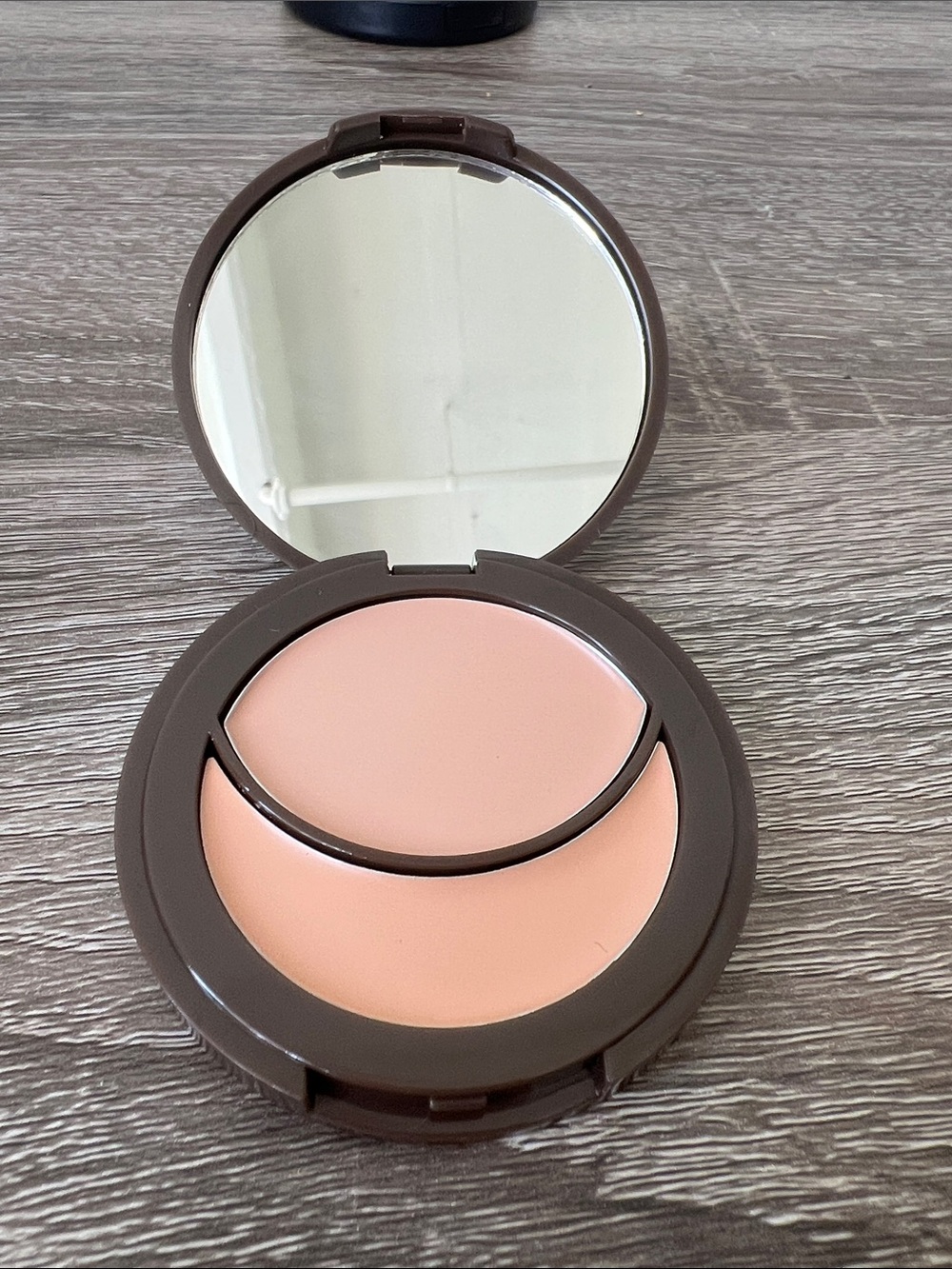 New in Box Tarte Amazonian Clay Colored Clay CC Concealer Light